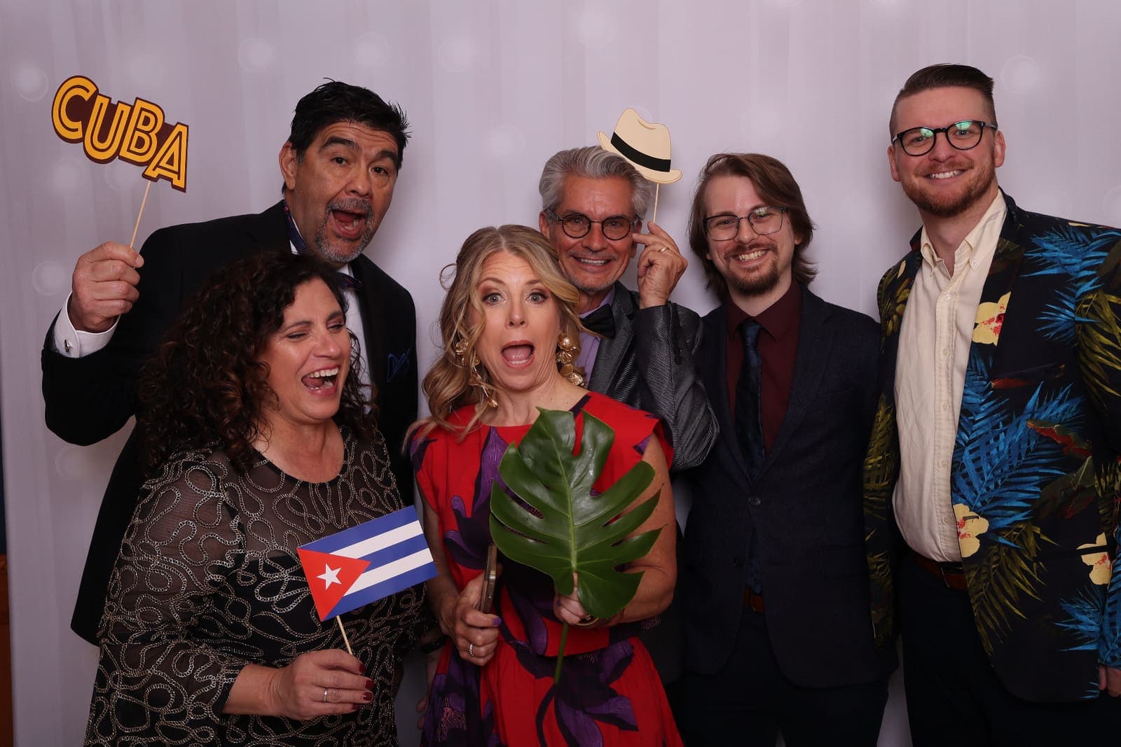 Foxes Photo Booth & 360 Booth